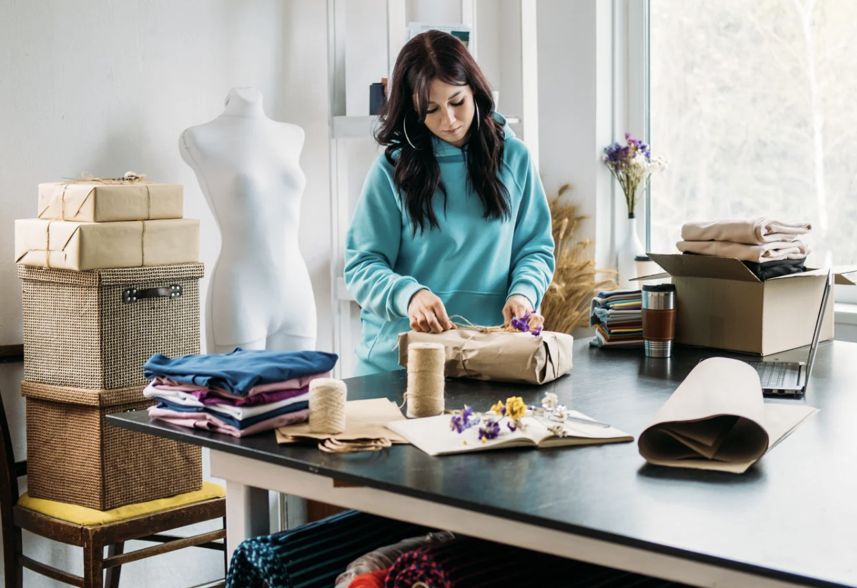 Unpacking Dropshipping: A Beginner’s Guide to eCommerce Success